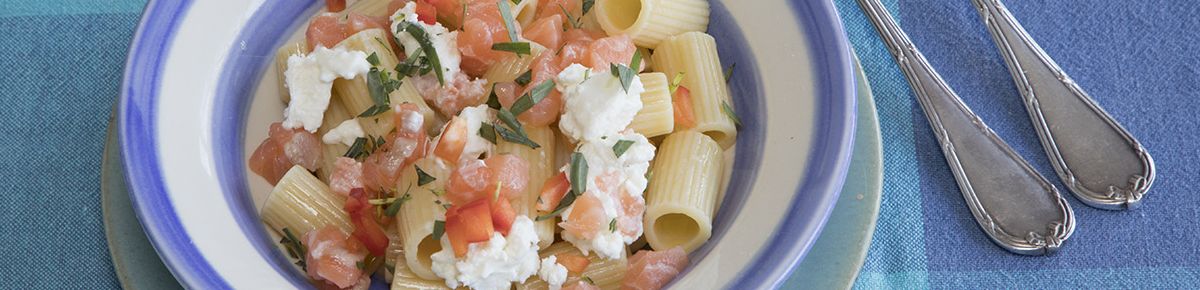 Pasta met rauwe zalm