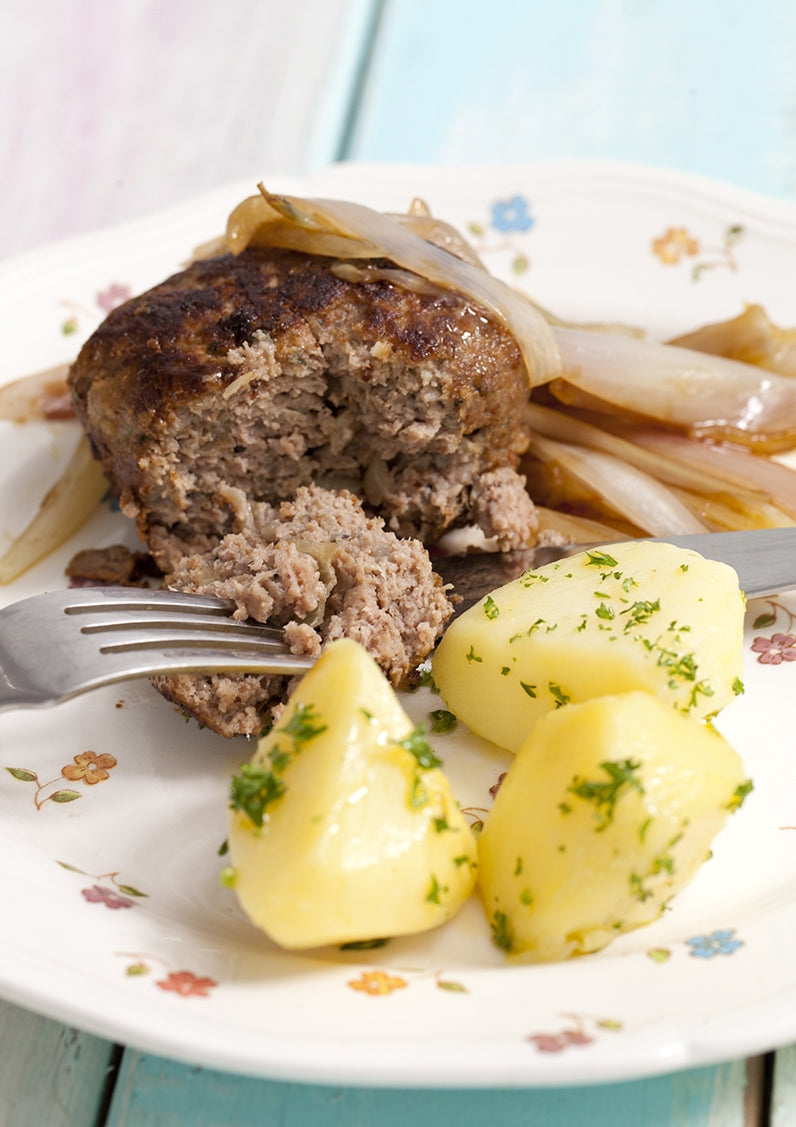Gehaktbal met uiensaus